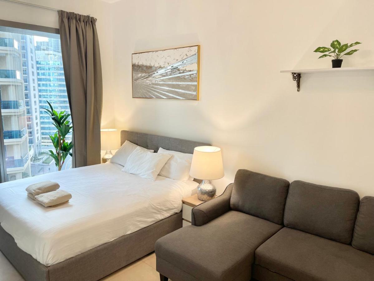 Super Elegant Studio Apartment-Sparkle Tower By Sweet Homes Dubaj Kültér fotó