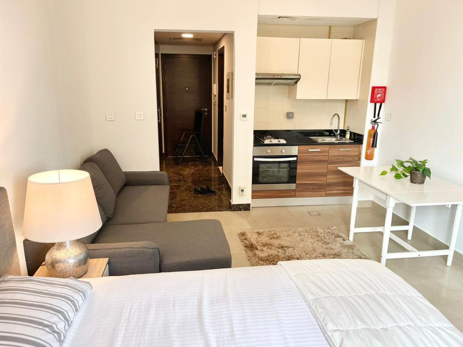 Super Elegant Studio Apartment-Sparkle Tower By Sweet Homes Dubaj Kültér fotó